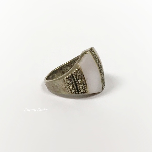 Vintage Silver 925 MOP & Marcasite Cocktail Ring - Picture 6 of 11